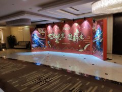 廣州會議背景墻制作，急單3.5小時做好