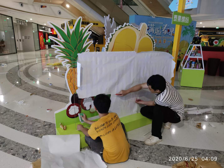 廣州萬達(dá)推介會背景墻現(xiàn)場布置安裝