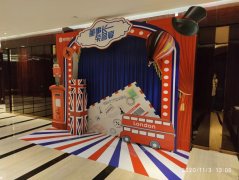 怎樣做活動拱門桁架搭建噴繪設(shè)計(jì)