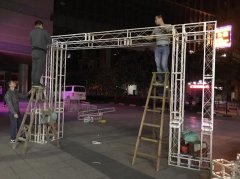 廣州背景板制作卡藍(lán)廣告桁架烤漆質(zhì)量如何？