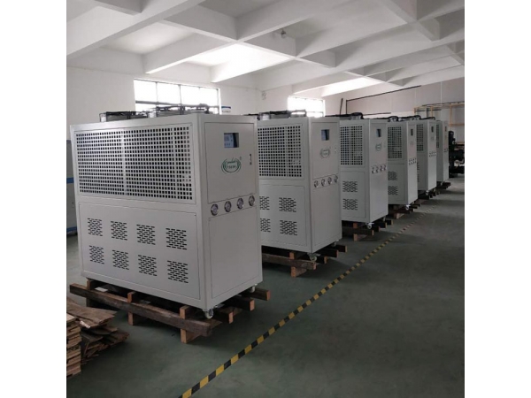 制冷機(jī)組的冷凝器有什么作用？